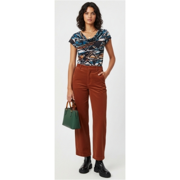 Susan Lawrence Women's Size Medium Multicolor Geometric Swoop Neck Top - Picture 1 of 7